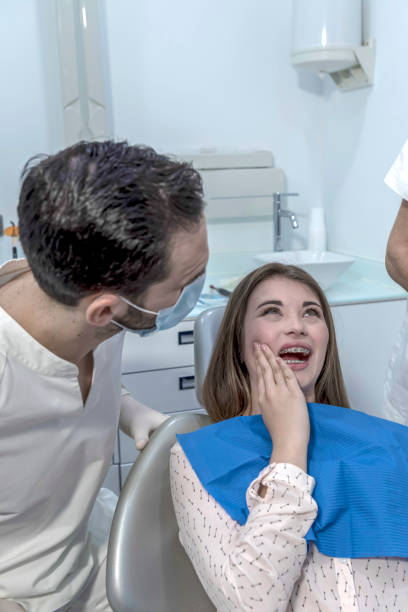 Best Emergency Cosmetic Dentistry (e.g., broken veneers) in Bayou Vista, TX